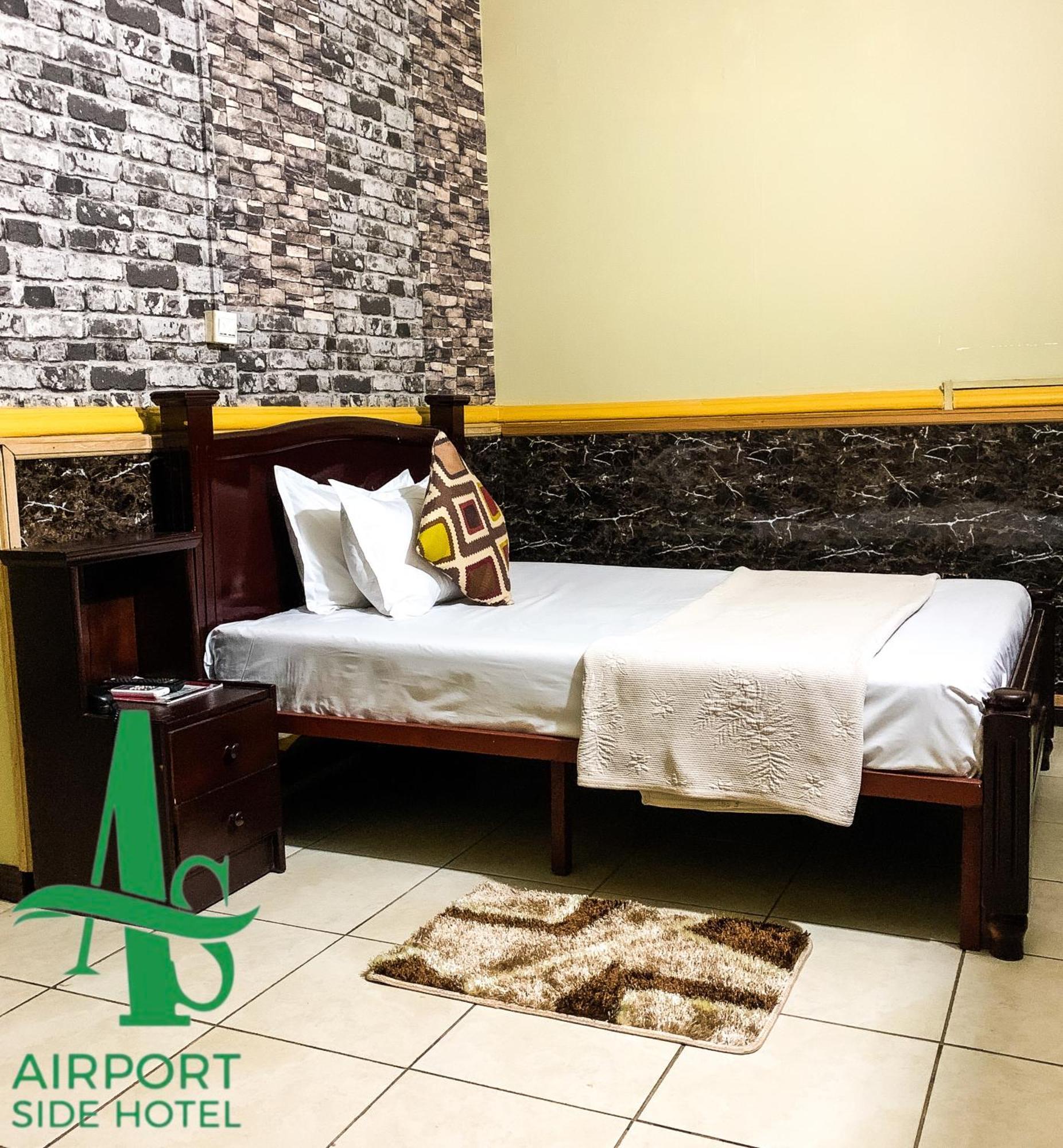 Airport Side Hotel Accra Exterior photo